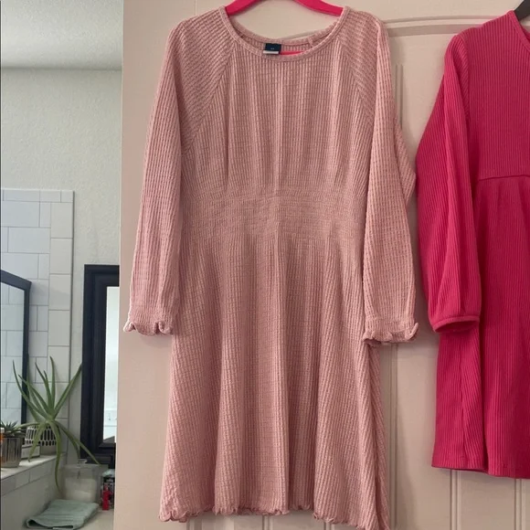 Old Navy Girls' Light Pink & Fuchsia Ribbed Long-Sleeve Dresses - Picture 2 of 13